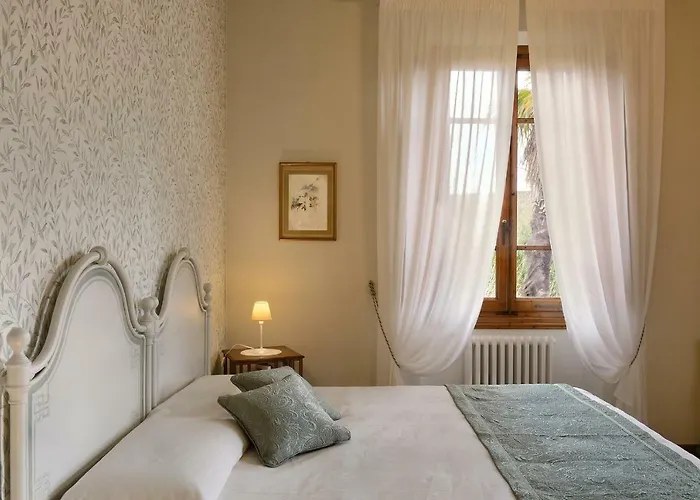 לינה וארוחת בוקר Le Facezie טרנובה ברצ'וליני