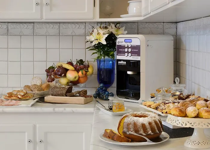 לינה וארוחת בוקר Le Facezie טרנובה ברצ'וליני