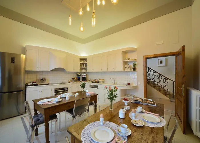 Le Facezie לינה וארוחת בוקר