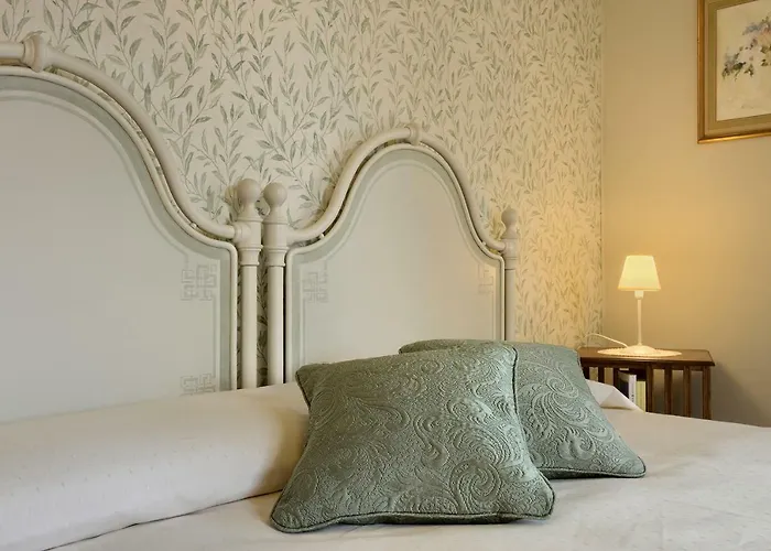 לינה וארוחת בוקר Le Facezie 4*