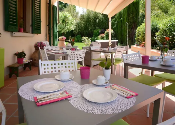 Le Facezie 4* טרנובה ברצ'וליני