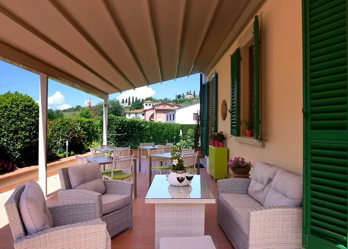 Le Facezie לינה וארוחת בוקר טרנובה ברצ'וליני