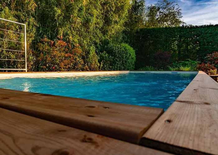 לינה וארוחת בוקר Le Facezie 4*