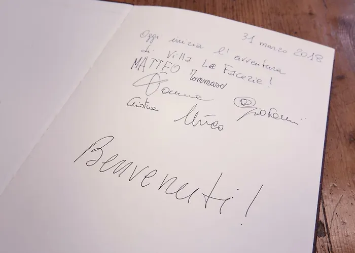 Le Facezie Oda ve Kahvaltı Terranuova Bracciolini
